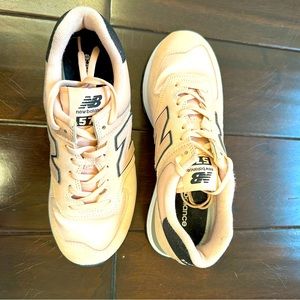 Adorable, new balance, light, pink, satin top and glitter back coveted 574s.